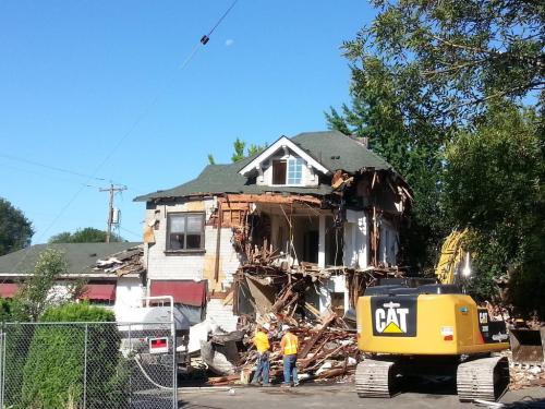 The demolition of the former Jarra's Restaurant on SE Hawthorne.